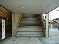 前橋大島駅の北口階段